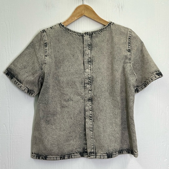 Zara - Black And White Stonewashed Crewneck Button Down Back Shirt Size Medium - Picture 9 of 10